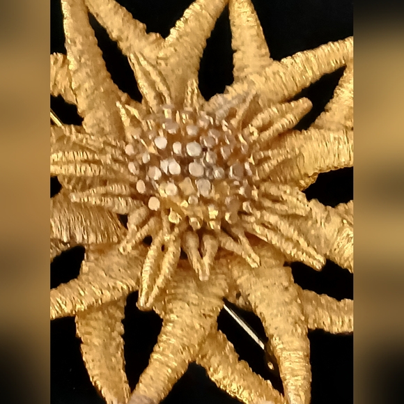 Goldtone Embroidery Textured Sunflower Brooch - Picture 2 of 8